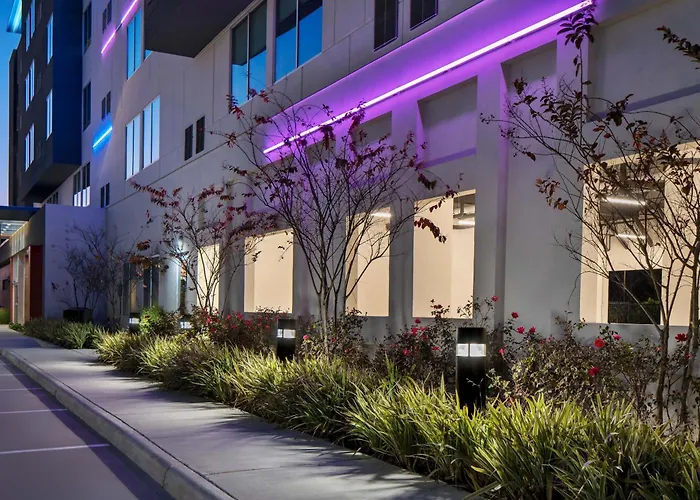 Aloft By Marriott Shenandoah Woodlands Area